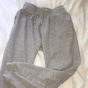 h&m gray joggers